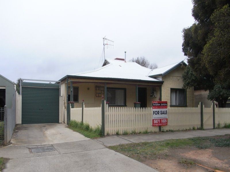 12 Thompson Avenue, Cobram VIC 3644