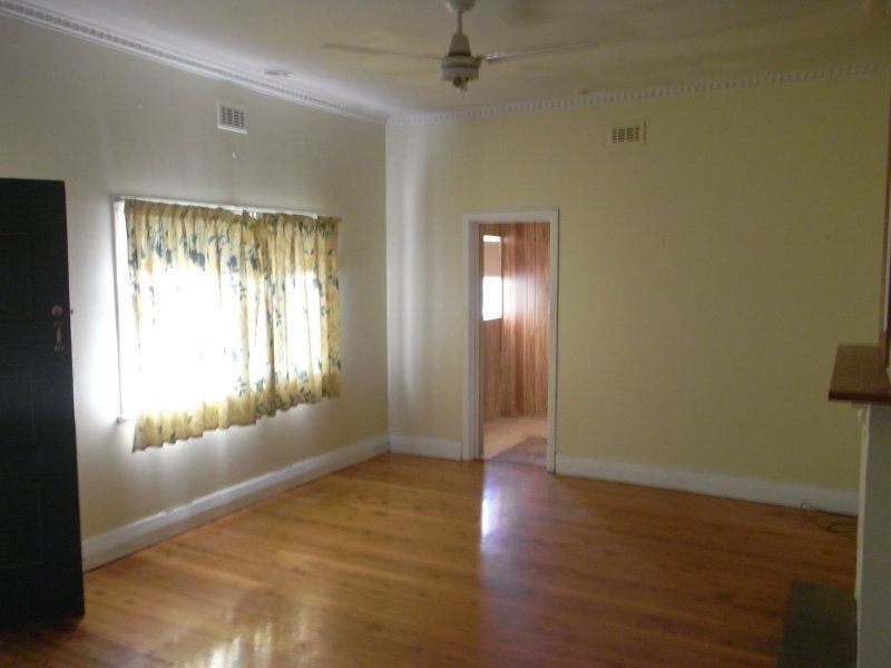 12 Thompson Avenue, Cobram VIC 3644