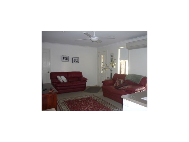 2/7 Sledmere Avenue, Cobram VIC 3644