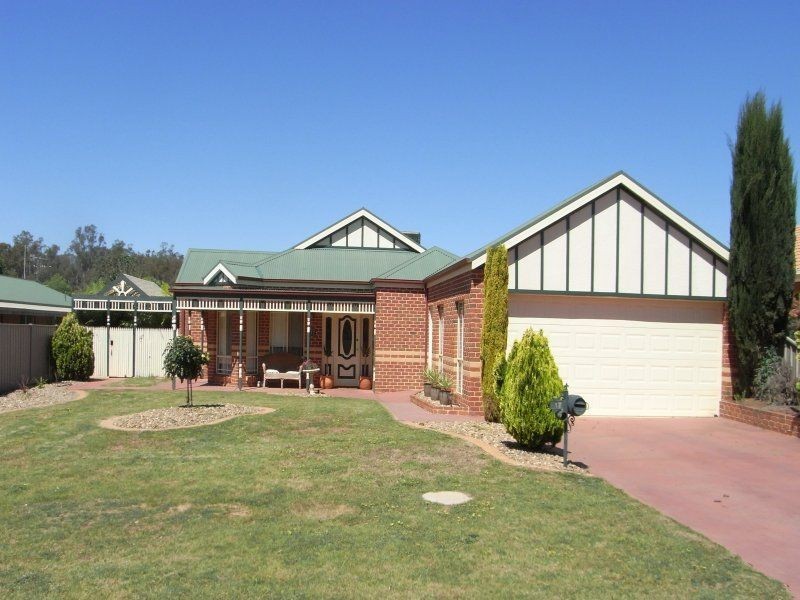 17 Scenic Drive, Cobram VIC 3644
