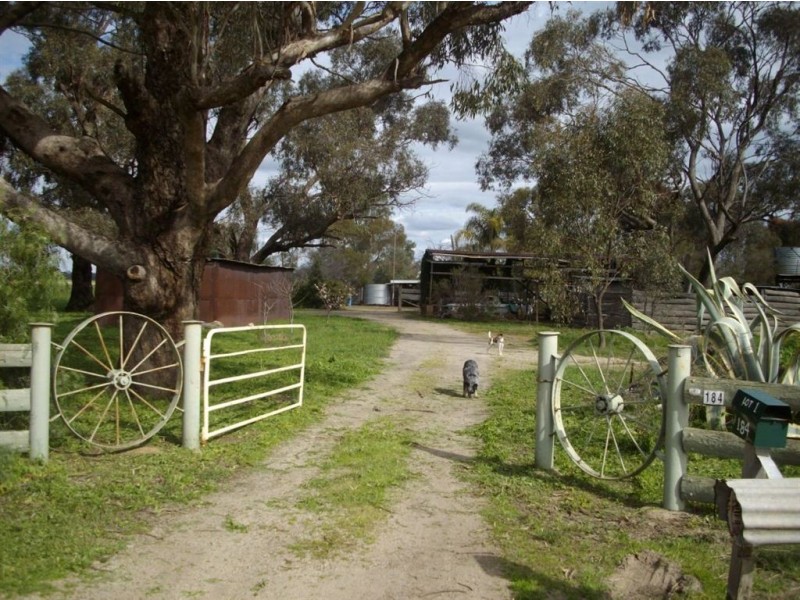 184 Bearii East Road, Bearii VIC 3641