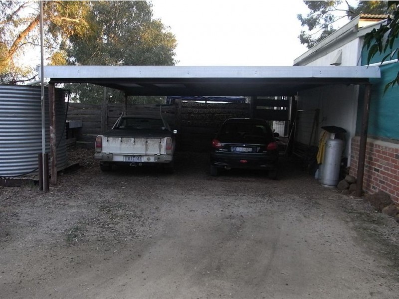 184 Bearii East Road, Bearii VIC 3641