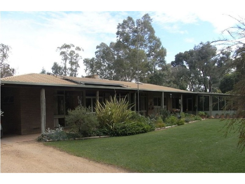 7078 GV Highway, Koonoomoo VIC 3644