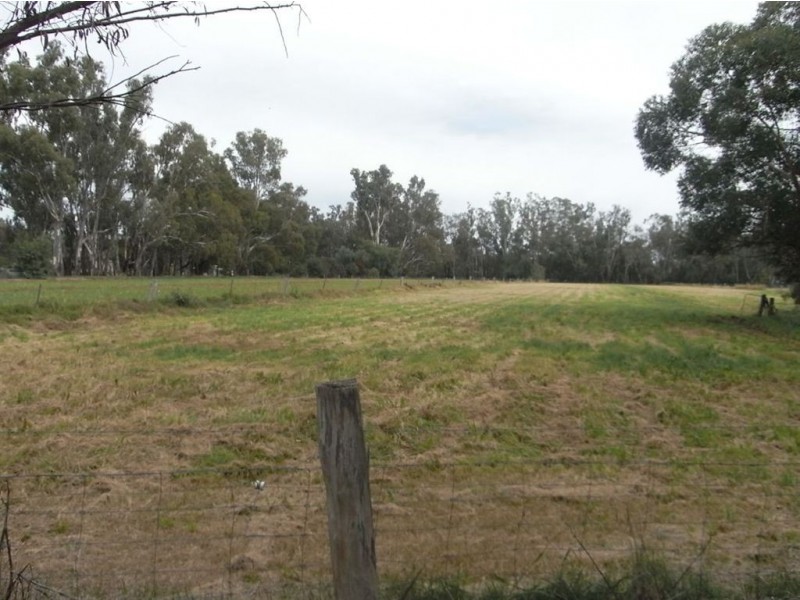 7078 GV Highway, Koonoomoo VIC 3644