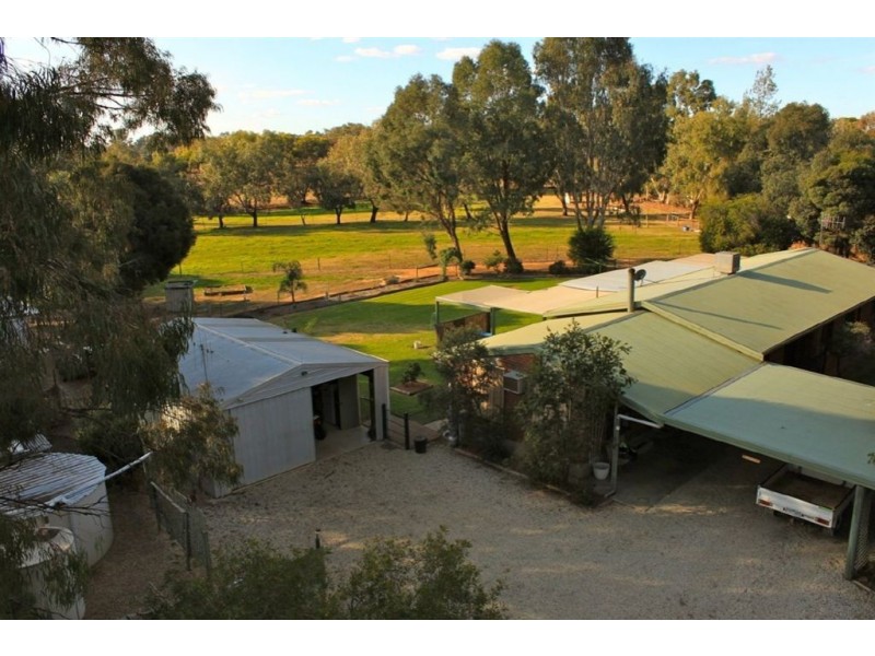 4216 Murray Valley Highway, Yarroweyah VIC 3644