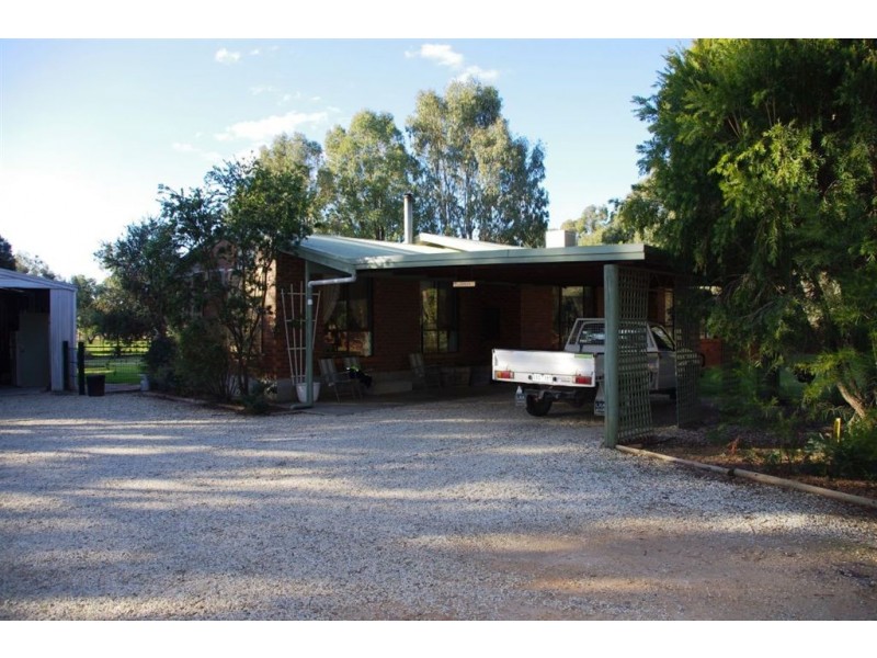 4216 Murray Valley Highway, Yarroweyah VIC 3644