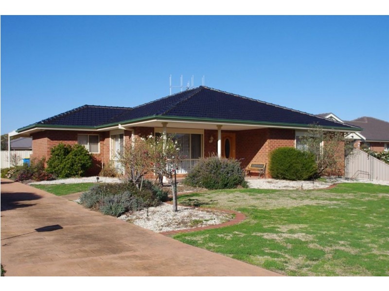 5 Bisogni Drive, Cobram VIC 3644