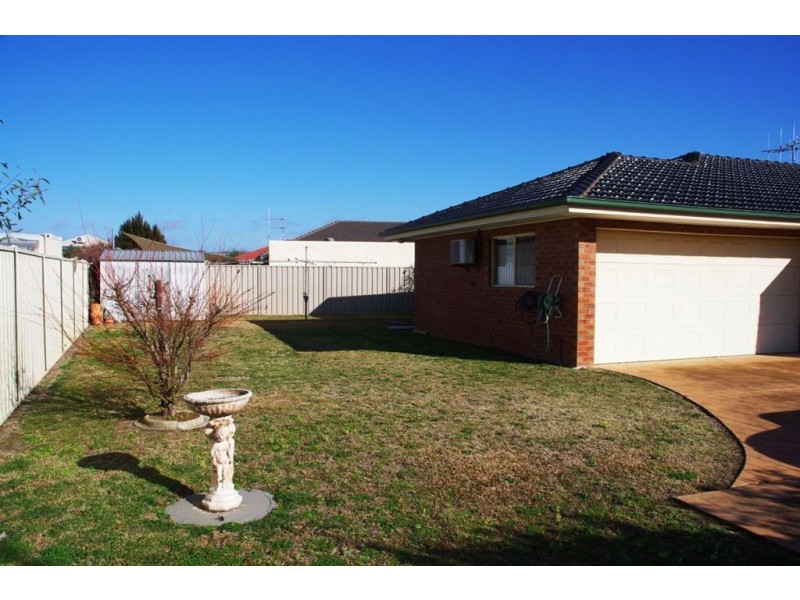 5 Bisogni Drive, Cobram VIC 3644