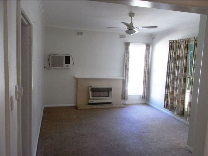 16 Gemmill Street, Cobram VIC 3644