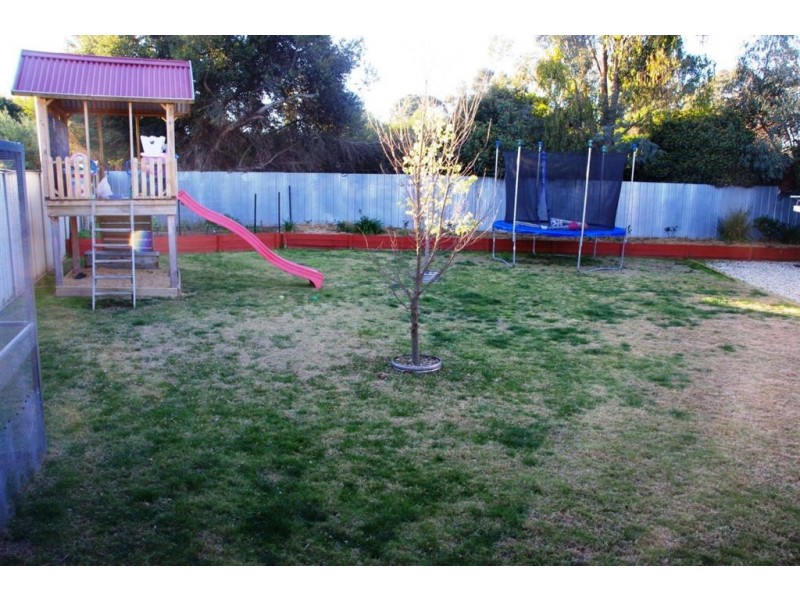 19 Apricot Circuit, Cobram VIC 3644