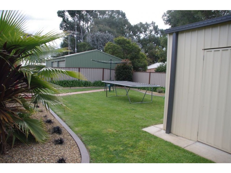 3 Davey Street, Cobram VIC 3644