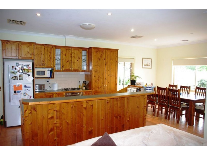 24 Anvil Street, Cobram VIC 3644