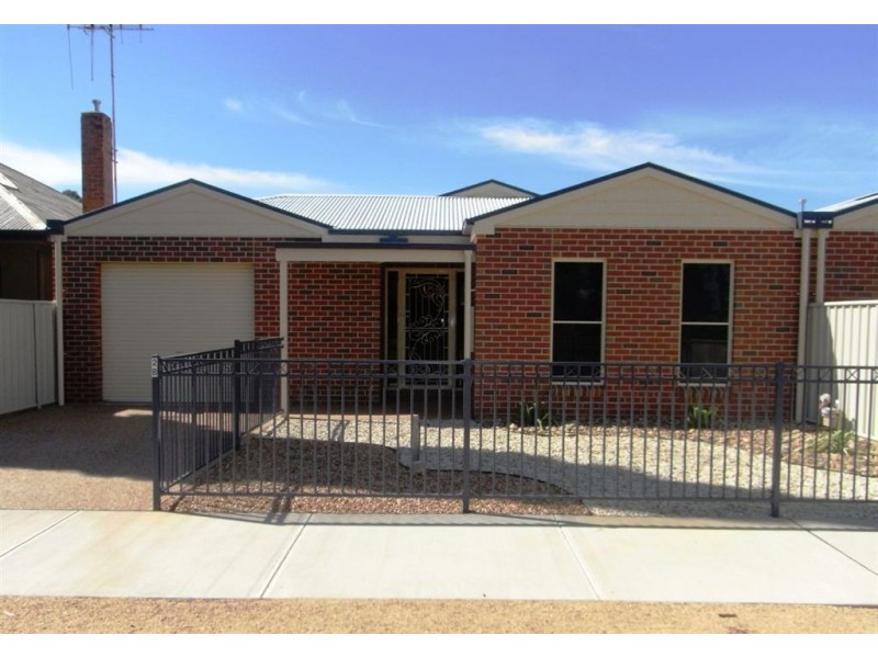 2B Gemmell Street, Cobram VIC 3644