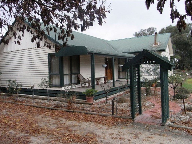 470 Mywee Road, Koonoomoo VIC 3644