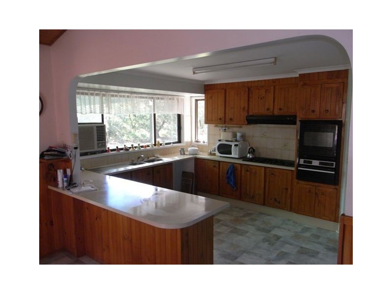 8 Ross Road, Katamatite VIC 3649