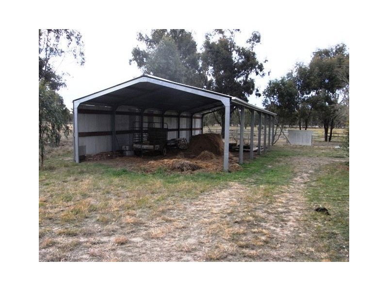 60 Mannions Road, Bearii VIC 3641