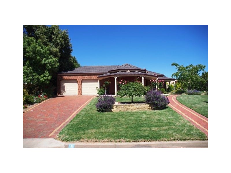 5 Stillard Court, Barooga NSW 3644