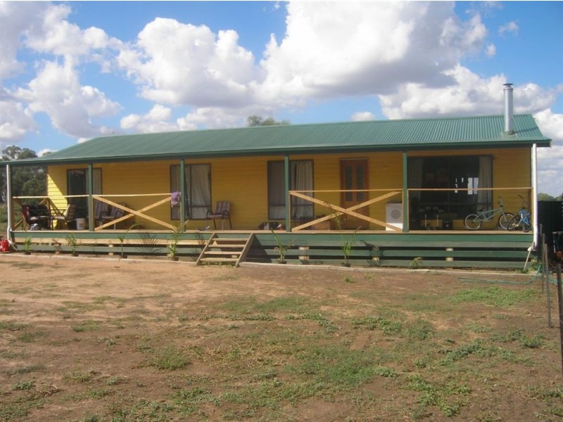 19 Kokoda Road, Yarroweyah VIC 3644