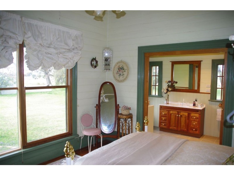 1158 Larissa Road, Yarroweyah VIC 3644