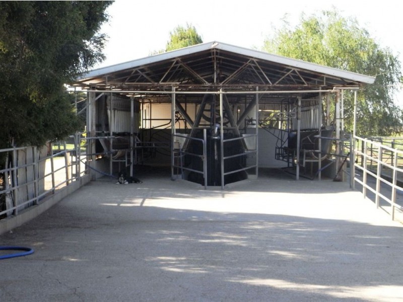 233 Montgomery Road, Yarroweyah VIC 3644