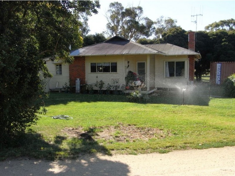 233 Montgomery Road, Yarroweyah VIC 3644