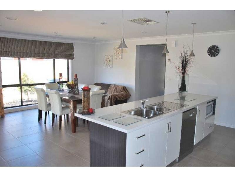 80 Bisogni Drive, Cobram VIC 3644
