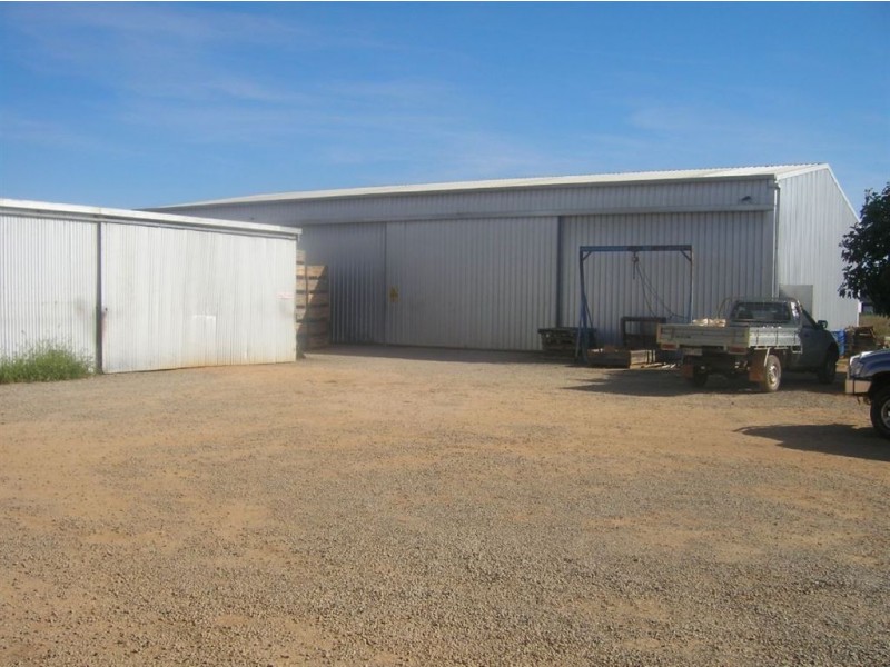 102 Cobram South Road, Cobram VIC 3644