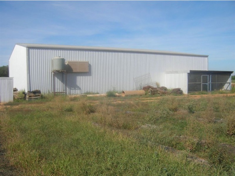 102 Cobram South Road, Cobram VIC 3644