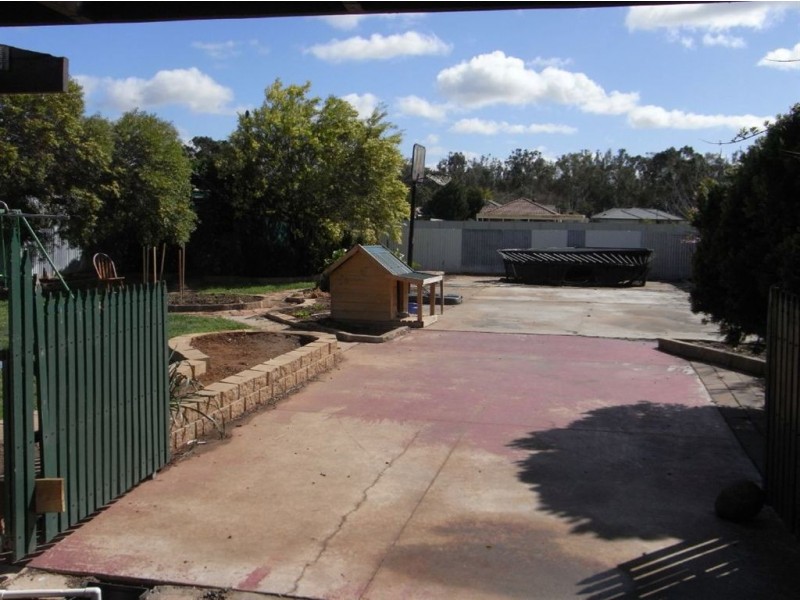 16 Karook Street, Cobram VIC 3644