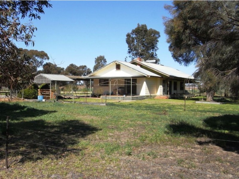 300 Tom O’Brien Road, Koonoomoo VIC 3644