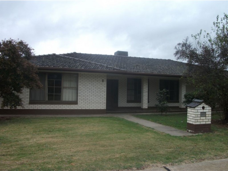 8 Manse Road, Cobram VIC 3644