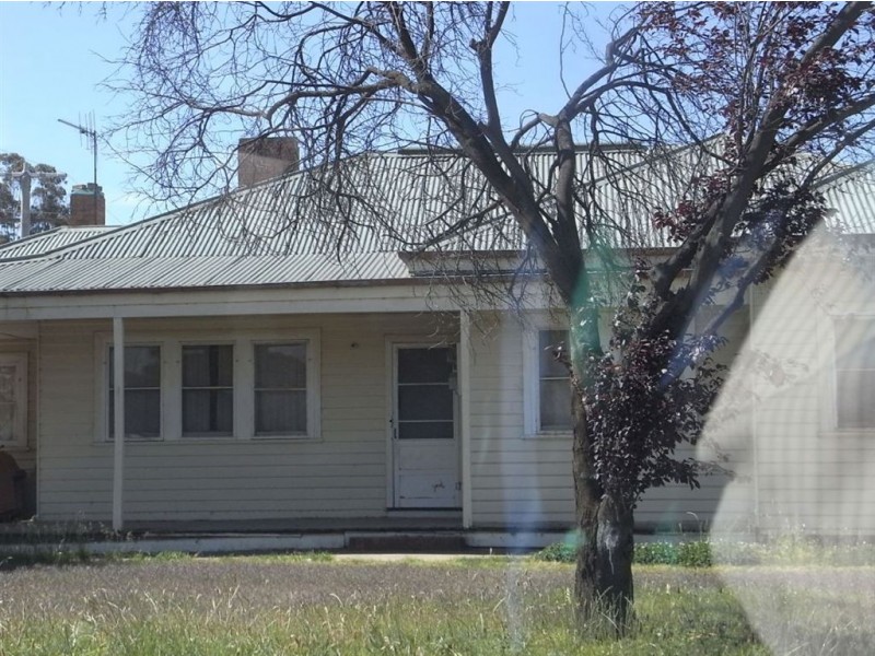 1A Pine Street, Cobram VIC 3644