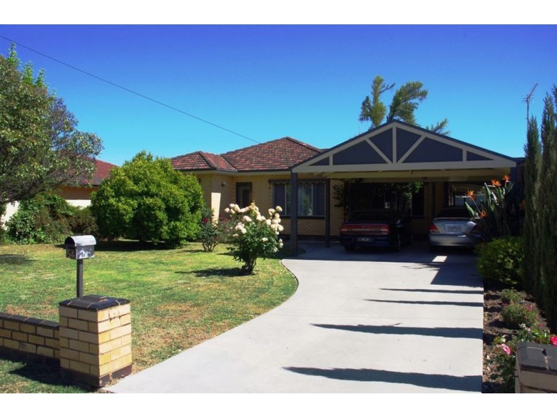 54 Karook Street, Cobram VIC 3644