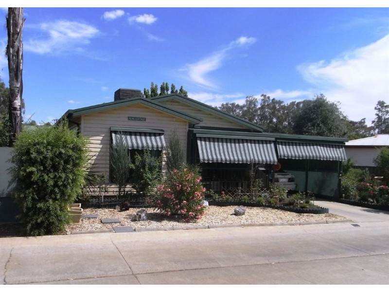 1 Lakeside Drive Oasis Village, Cobram VIC 3644