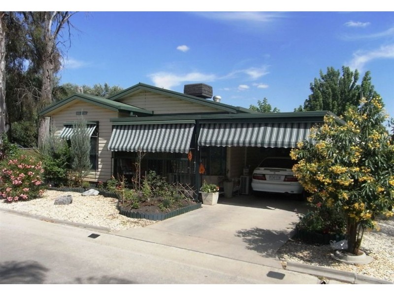 1 Lakeside Drive Oasis Village, Cobram VIC 3644