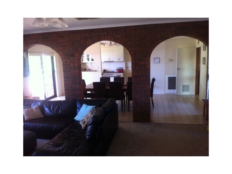 12 Toms Drive, Cobram VIC 3644