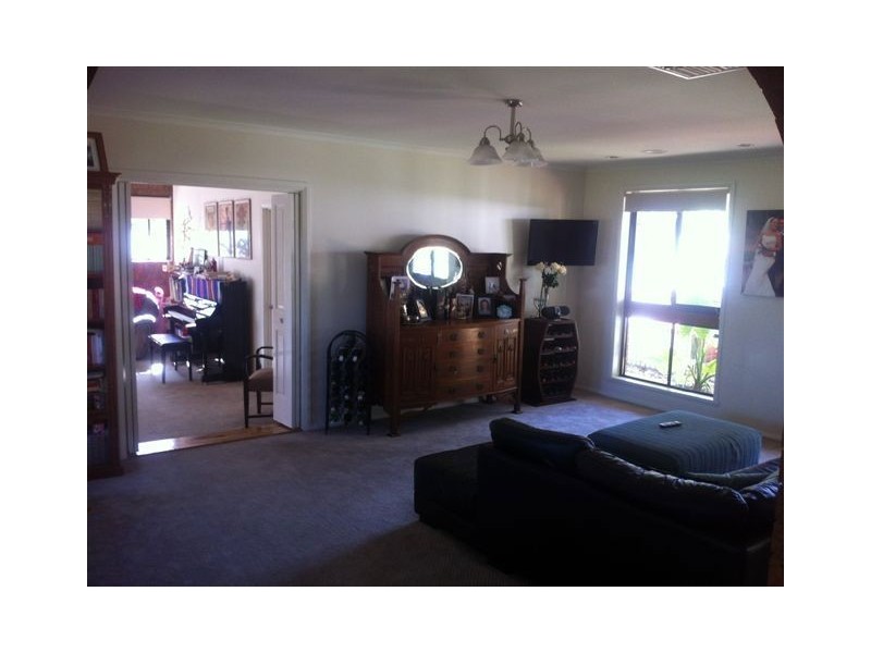 12 Toms Drive, Cobram VIC 3644