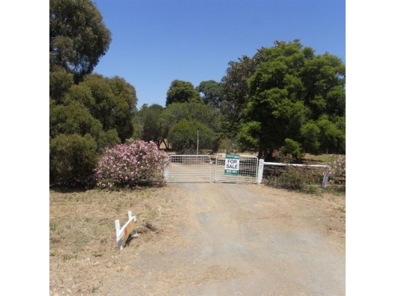 6843 Toc- Benalla Road, Koonoomoo VIC 3644