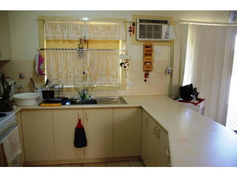 4/8 Waratah Court, Cobram VIC 3644