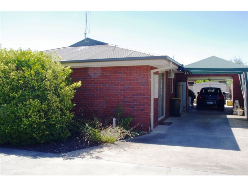 4/8 Waratah Court, Cobram VIC 3644