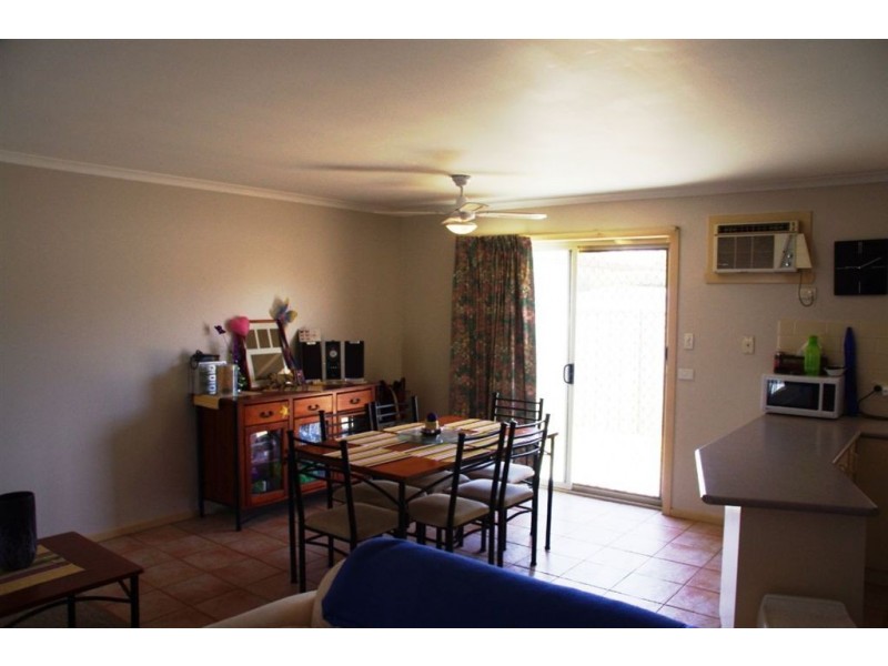 2/8 Waratah Court, Cobram VIC 3644