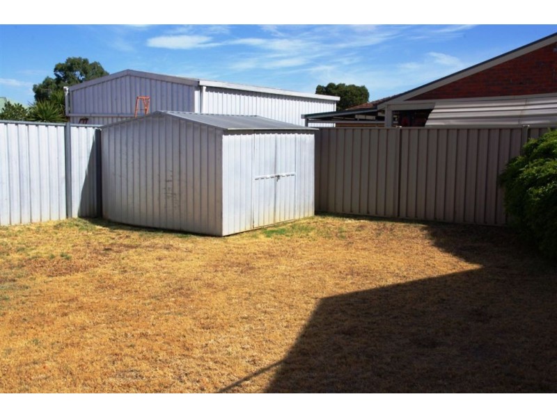 2/8 Waratah Court, Cobram VIC 3644