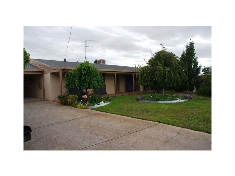 6 Hovell Court, Cobram VIC 3644