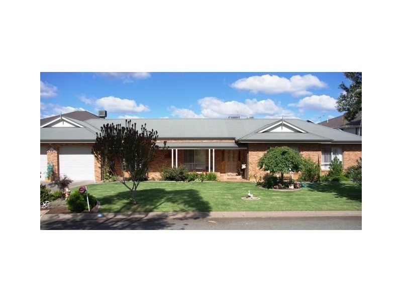 5 Lemon Grove, Cobram VIC 3644