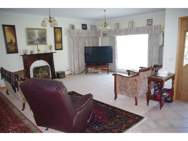 5 Lemon Grove, Cobram VIC 3644