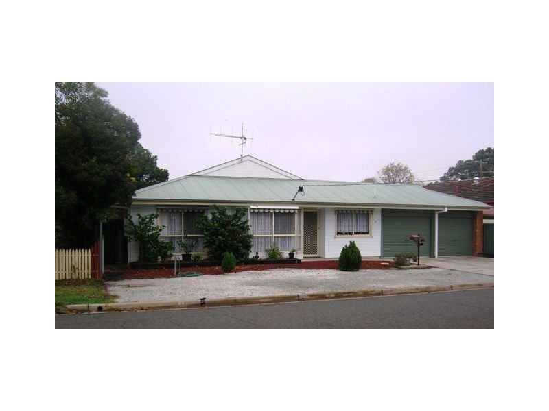 21 Glenavon Street, Cobram VIC 3644