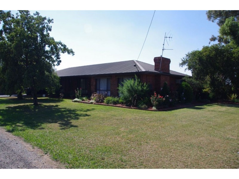2A Amos Street, Yarroweyah VIC 3644