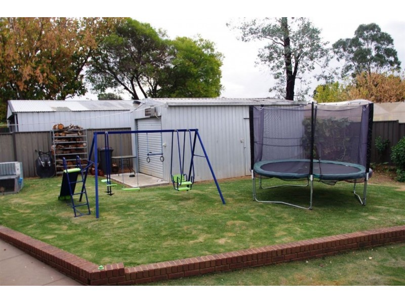 28 Kamarooka Street, Barooga NSW 3644