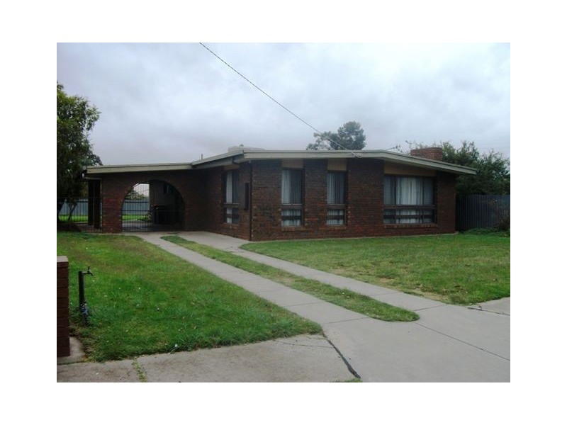 70 Mookarii Street, Cobram VIC 3644