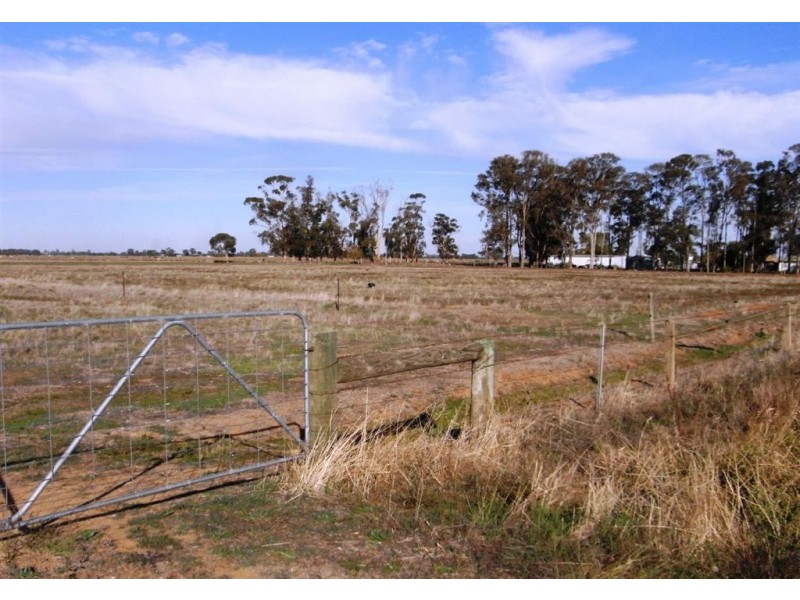 455 Singapore Road, Yarroweyah VIC 3644